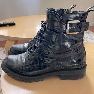 Dolce Vita combat boots